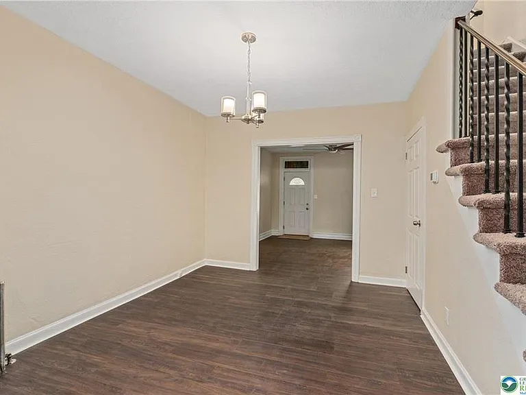 528 N Mohr St — Photo 10