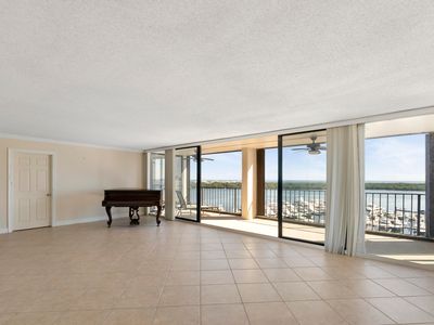 120 Lakeshore Drive #T37, North Palm Beach, FL, 33408