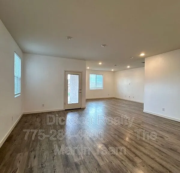 1451 Granary Park Ave — Photo 6