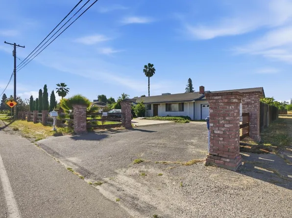 6845 Camellia Dr, Atwater, CA 95301
