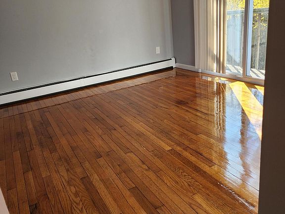 4th image of 5239 Birchwood Dr