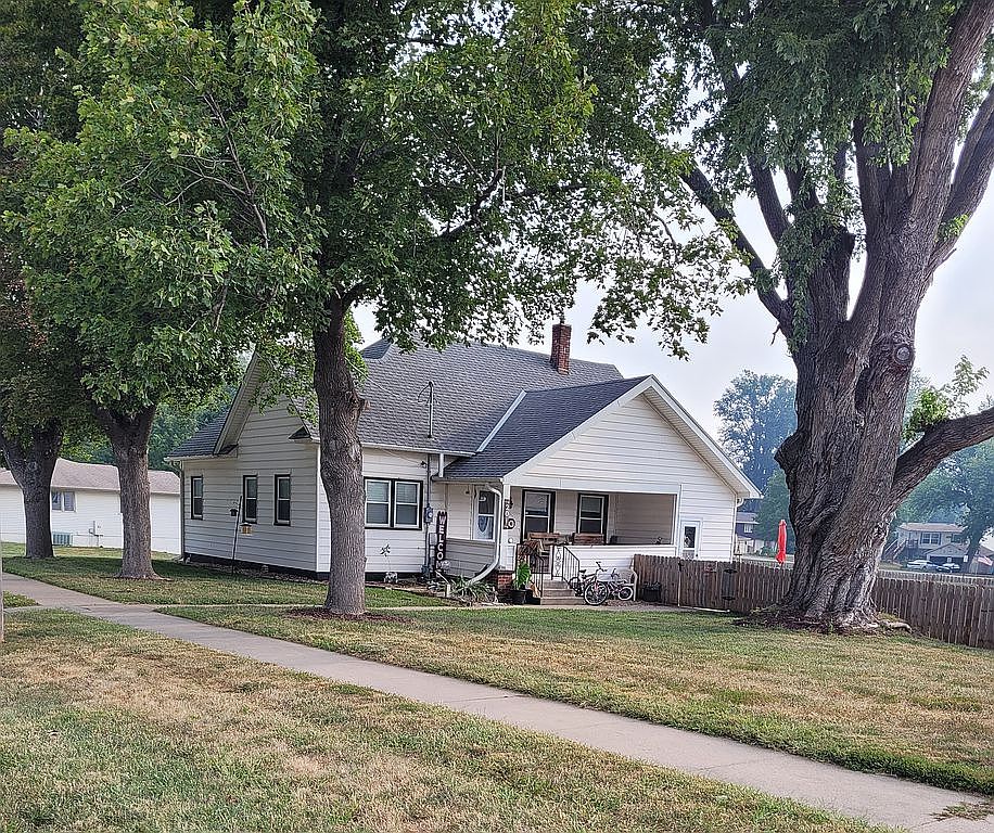 201 2nd Ave, Underwood, IA 51576 Zillow
