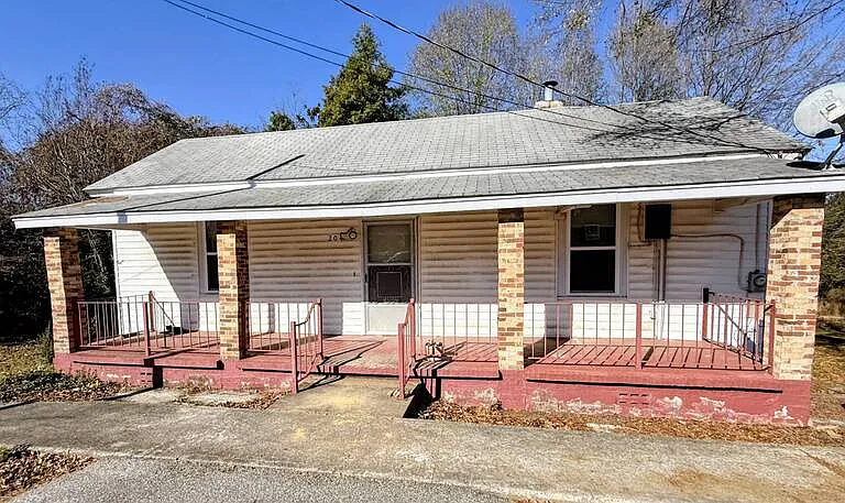 204 Spring St — Photo 1
