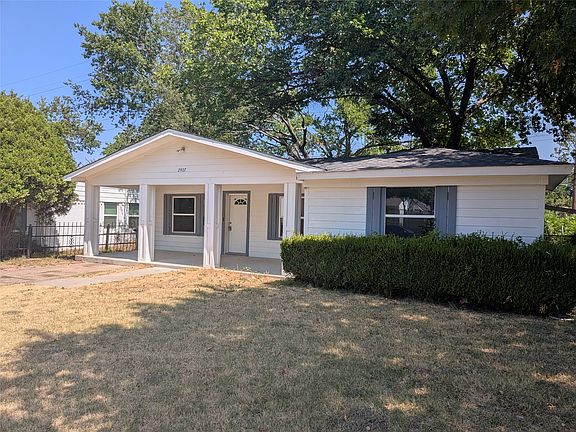 5th image of 2407 El Capitan Dr