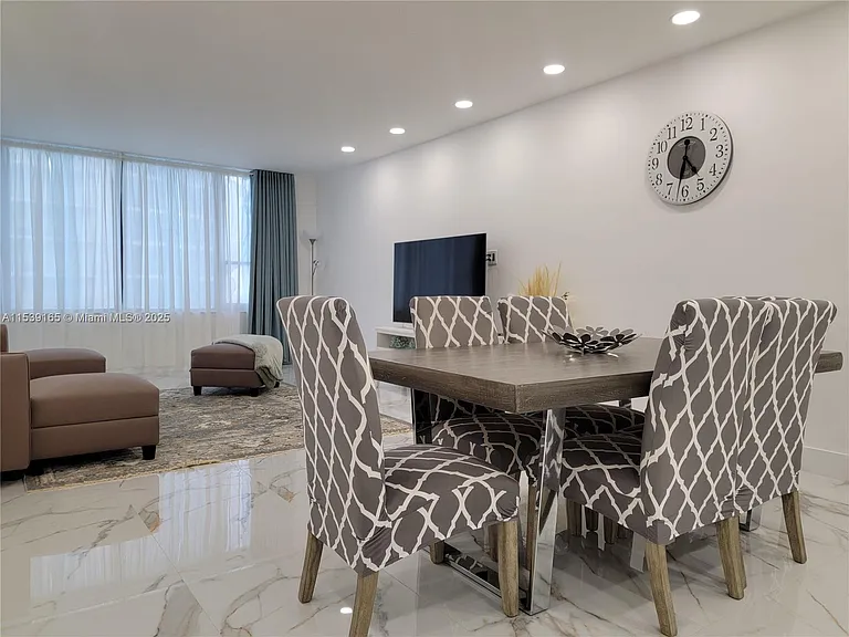 3505 S Ocean Dr #1509 — Photo 11