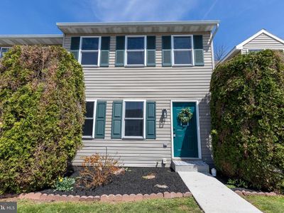 10 Fiddler Dr #5, New Oxford, PA, 17350