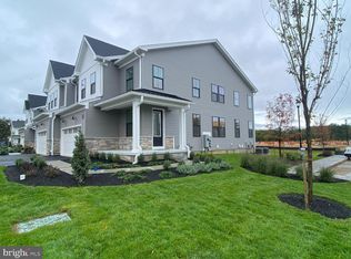 10 Cherry Ln, West Windsor, NJ 08550