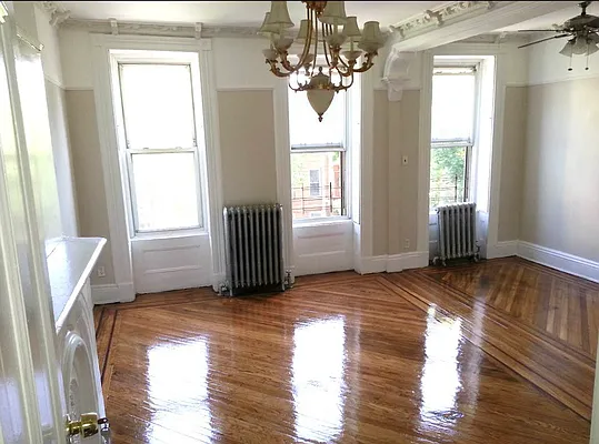 Rented by Voro New York | media 7