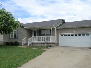 104 Meridians Way, Oak Grove, KY 42262