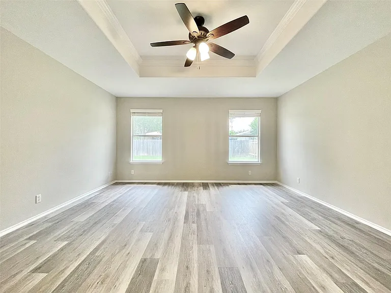 1909 Horizon Park Blvd — Photo 18