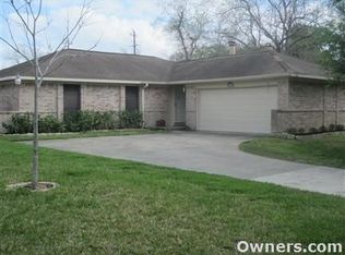 619 Derbyshire Dr, Houston, TX 77034