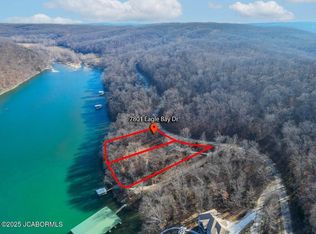 7801 Eagle Bay Dr, Gravois Mills, MO 65037