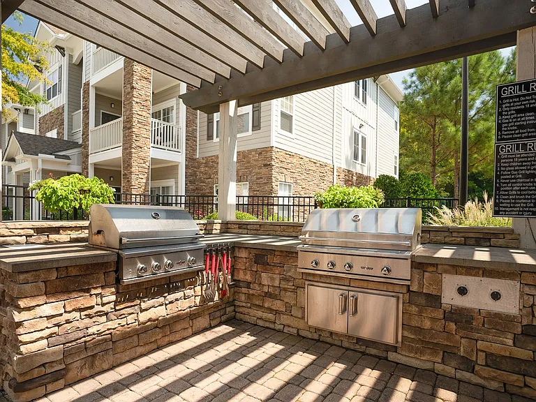 Vintage Creekwood Park Apartments — Photo 18