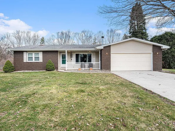 410 Waneta Dr, Goshen, IN 46526