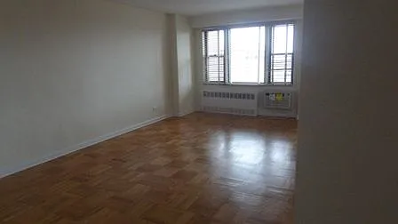 9801 67th Ave #7G — Photo 3