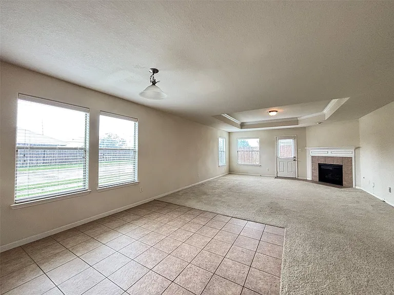 2803 Mustang Hill Ln — Photo 10