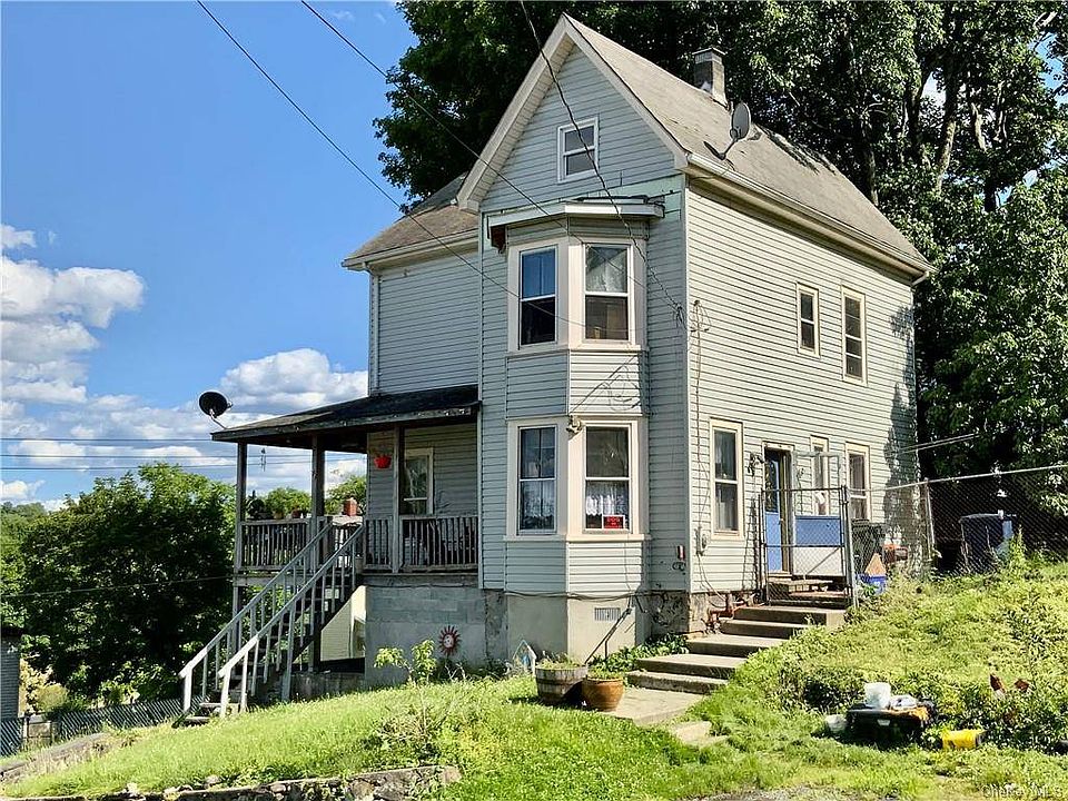 1st image of 27 Walker St