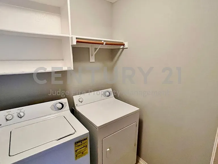 1222 Harvard Ln — Photo 19