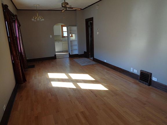 2nd image of 2531 Avenue C