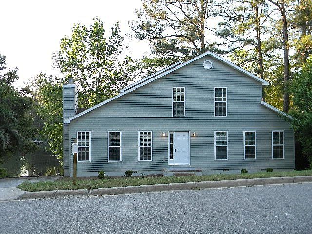 1st image of 243 Brooks Dr
