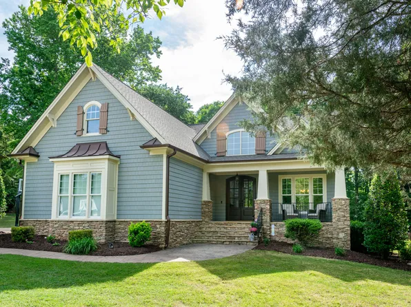 645 Grand Prince Ln, Raleigh, NC 27603