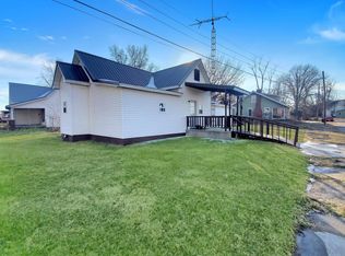 304 S Main St, Bicknell, IN 47512