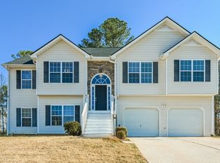 214 Oakleigh Ln, Dallas, GA 30132