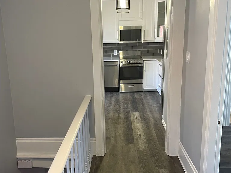 158 James St #2 — Photo 10