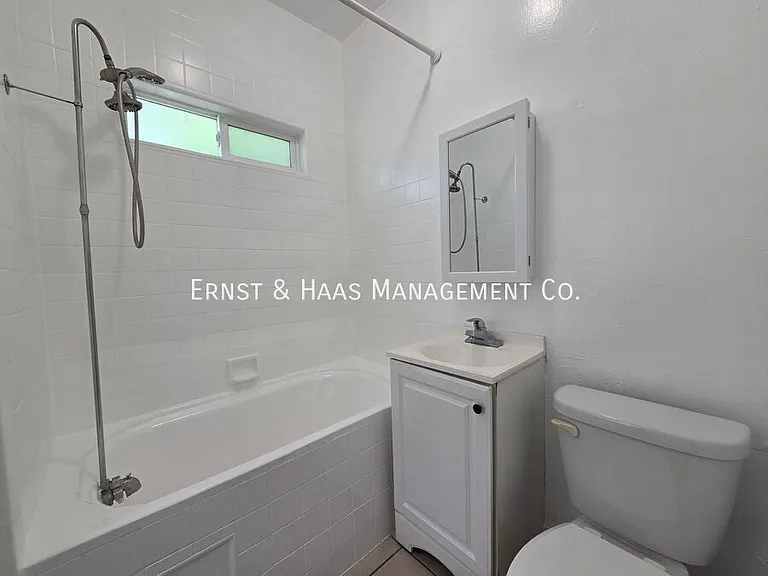 1436 Walnut Ave #1 — Photo 10