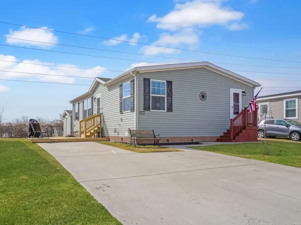 33006 Primrose Ct, New Haven, MI 48048