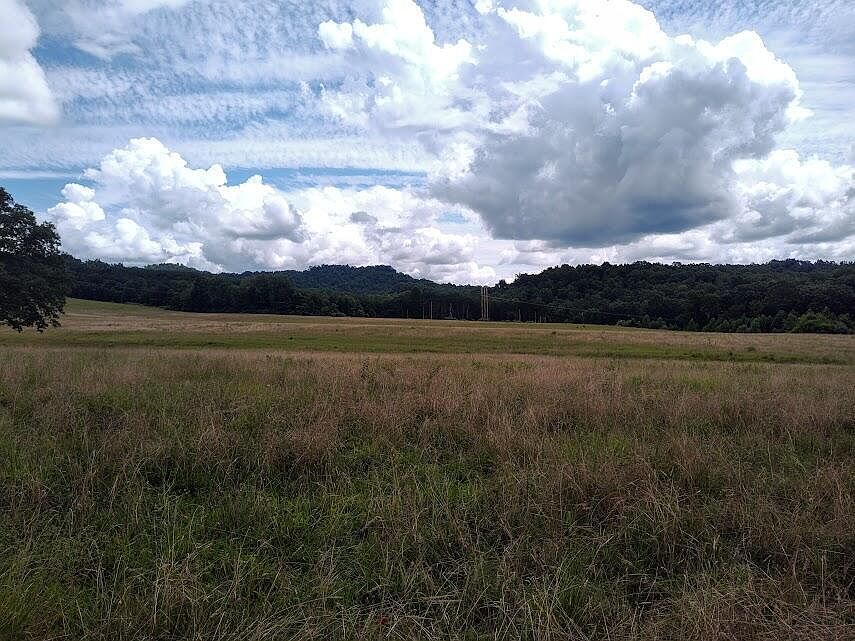 1st image of 460 Skaggs Rd