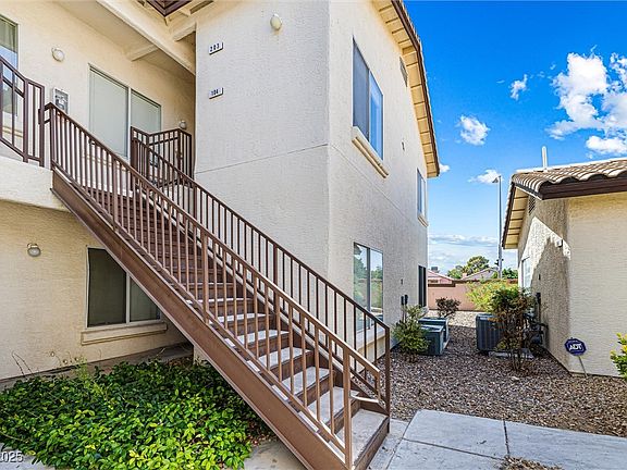 5th image of 7241 Indian Creek Ln Unit 203