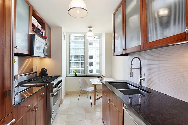 Sold by Corcoran | media 17