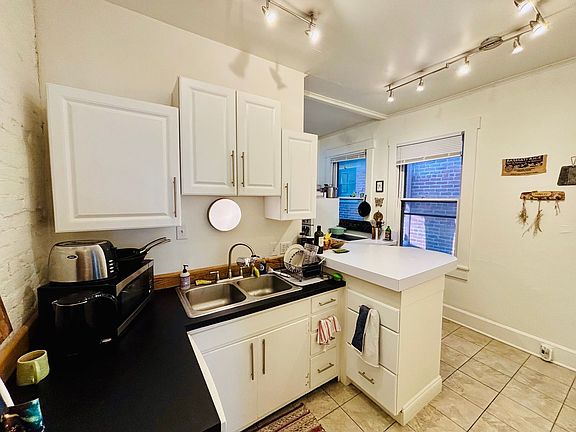 3rd image of 646 City Park Ave #648