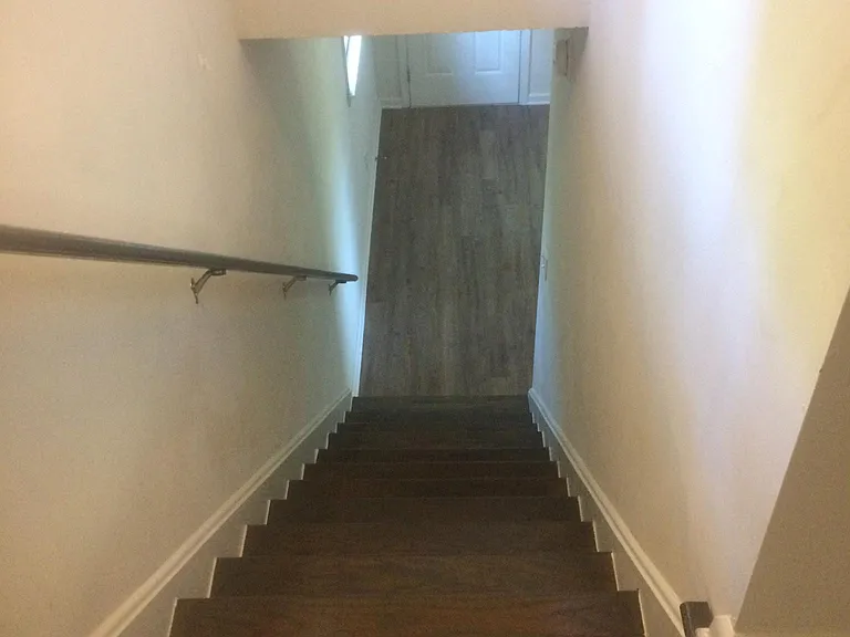 1806 Cheltenham Ln — Photo 11