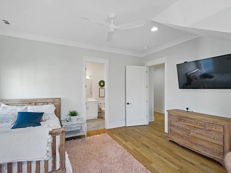 3406 Belmont Blvd — Photo 20