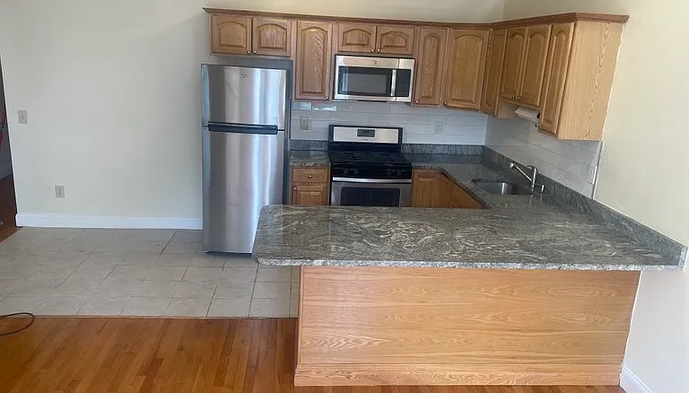 426 Beech St #3B — Photo 1