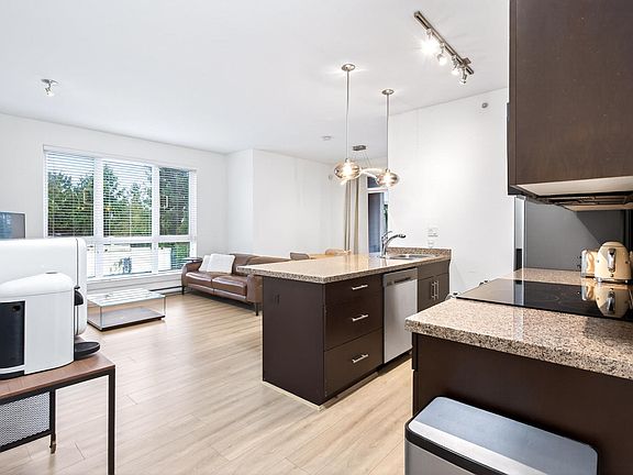 2nd image of 8400 Anderson Rd #301