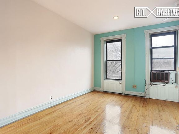2nd image of 534 E 11th St APT 16