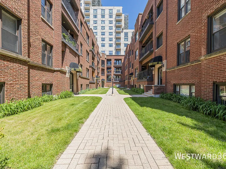 906 W Winona St #1N — Photo 11