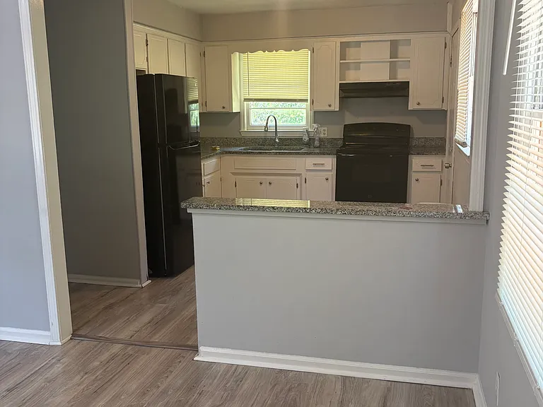 120 Clearview Dr #1 — Photo 5