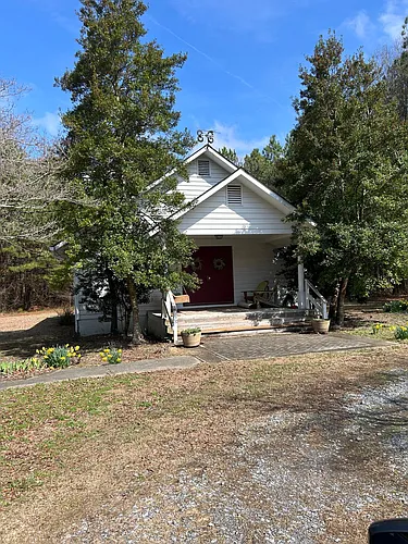 901 Temple Grove Rd Photo 1
