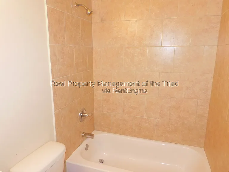 4302 Parker St #F — Photo 12