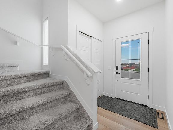 4th image of 318 Jensen Lakes Blvd
