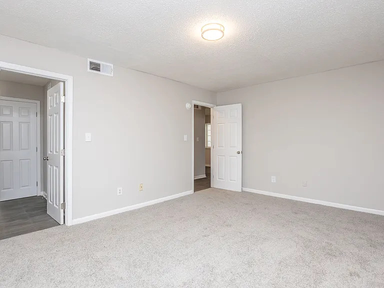 Cielo @ 325 Apartments — Photo 21