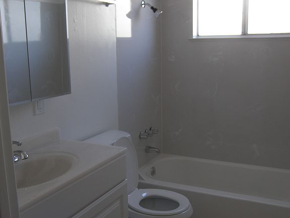 3rd image of 434 E 17th St APT 308
