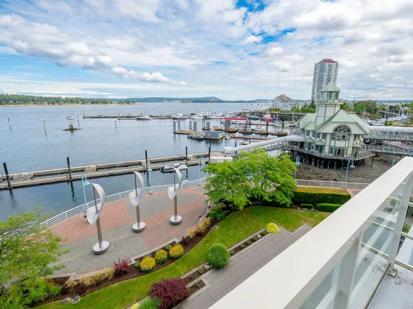 38 Front St #103, Nanaimo, BC V9R 0B8