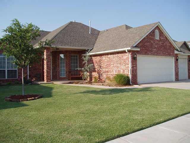 1st image of 2813 NW 168th Ter