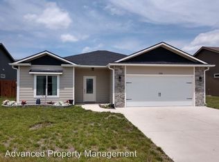 3336 Half Full Dr, Manhattan, KS 66502