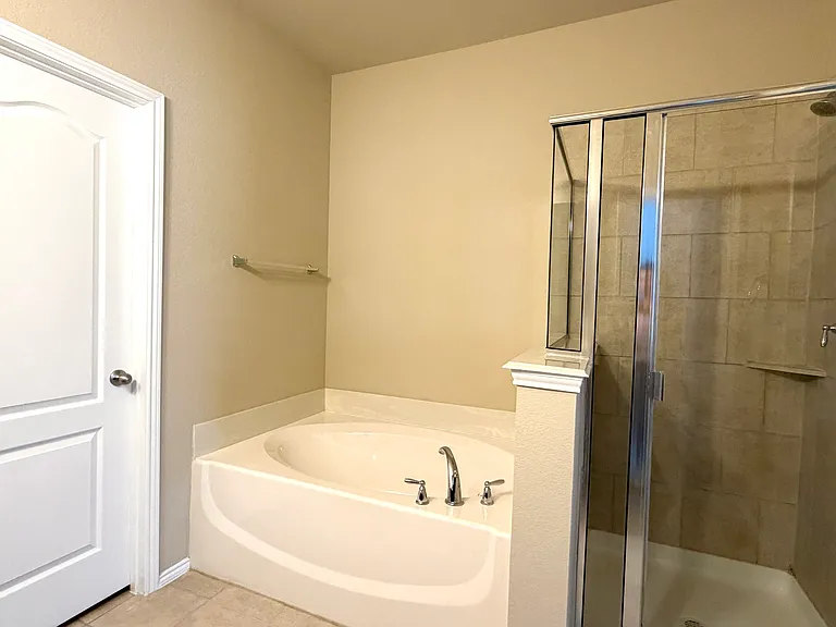 2774 Waterfall Ln — Photo 15